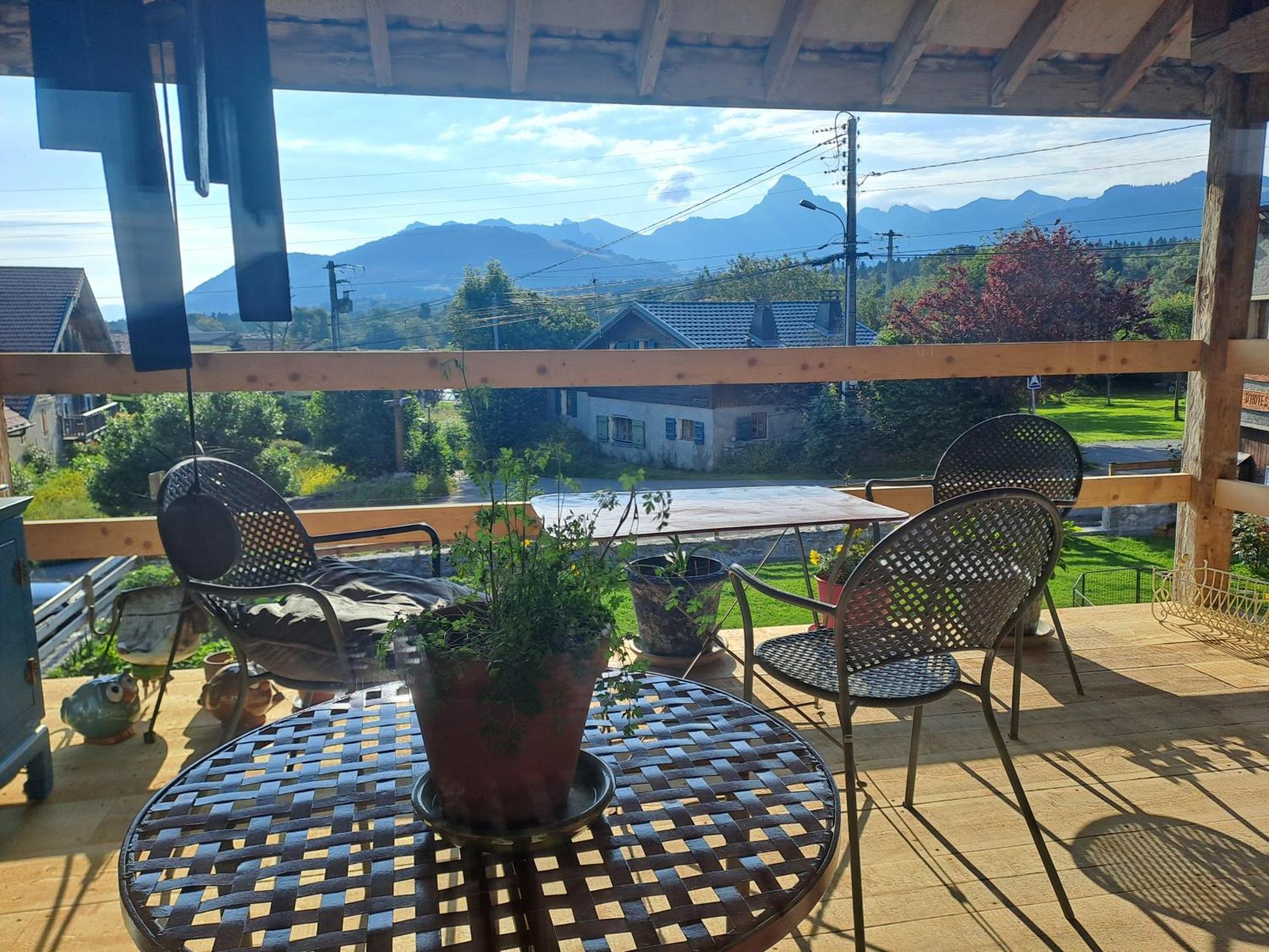 Maison D'Hotes Des Bassins D'Oche Saint-Paul-en-Chablais Luaran gambar